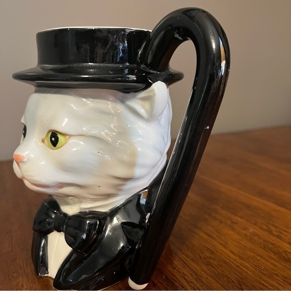 Quon Quon Japan Cat
Ceramic Mug Vintage Top Hat Tuxedo Hand Painted 1980, 20oz - Picture 7 of 9